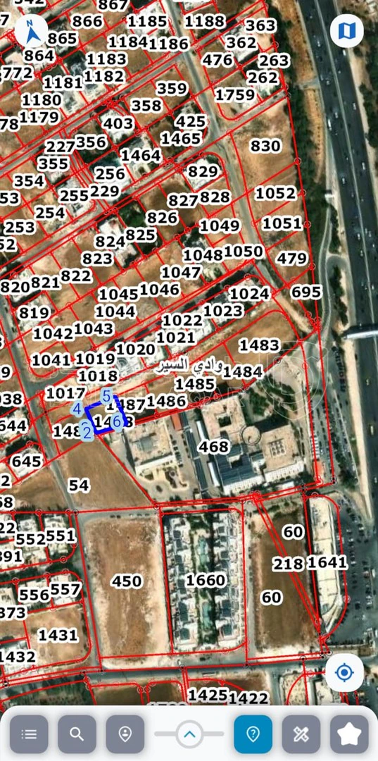 أرض في بالظهير -بجانب وزارة الخارجية - 450,000 دأ - صورة 1